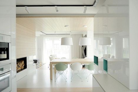 Breezy minimalistická černobílá rezidence v Polsku: Projekt "D74"