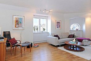 Lichte en ruime loft met een charmant interieur in Göteborg