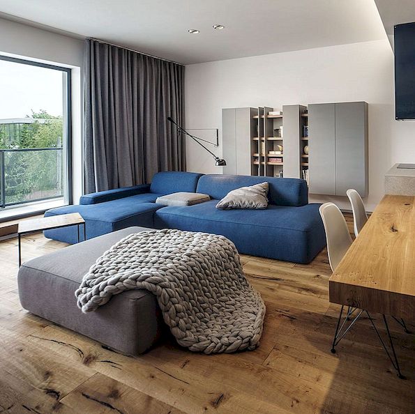 Design-Forward City Apartment Mixes Material och texturer