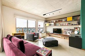 Eklektisk lägenhet med en olik färgpalett och en avslappnad inredning