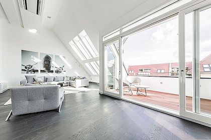 Minimalistický ateliérový byt v Berlíně má atmosféru galerie