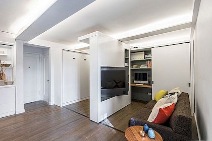 Ολισθητός τοίχος Μεγιστοποίηση χώρου στη Νέα Υόρκη Micro-Home: Το διαμέρισμα πέντε προς ένα