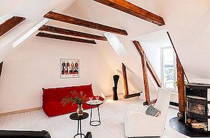 充满活力的两层楼公寓位于斯德哥尔摩的Gamla Stan