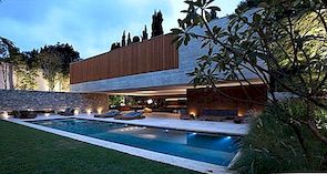 10 elegantu Brazīlijas māju ar mūsdienu dizainu