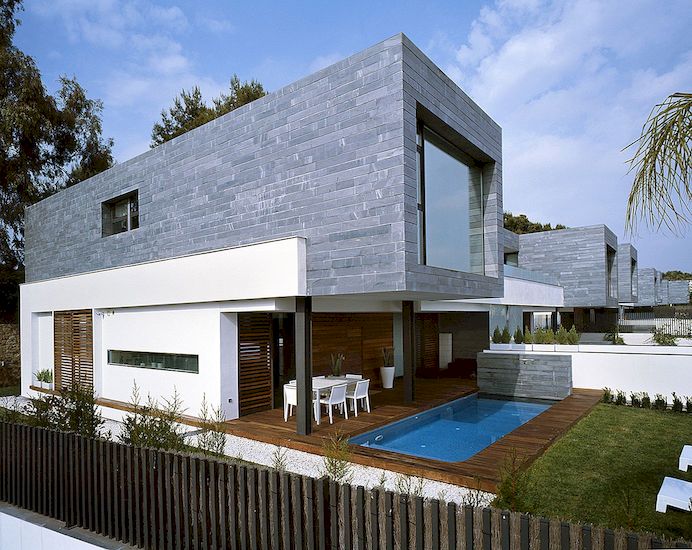 6 ημι-ανεξάρτητα σπίτια εναρμονισμένα με σύγχρονη αρχιτεκτονική