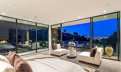 Een dromerige hoofdslaapkamer in de Hollywood Hills