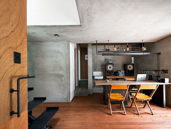 En fotografs hus och studio blended in one