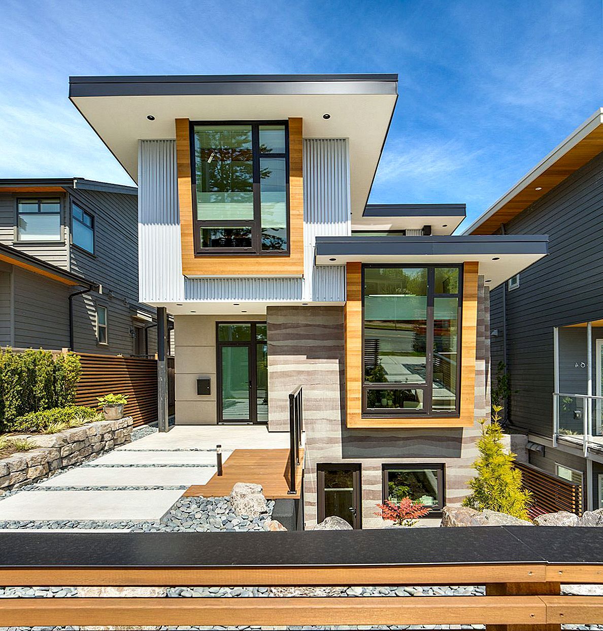 加拿大屡获殊荣的高级超绿色家居设计：Midori Uchi