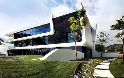 Bold sochařské svazky Definování A-cero je Weave dům na pobřeží Středozemního moře