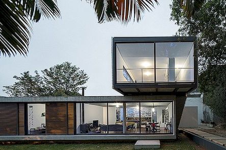 Cantilevered LP House i Brasilien Visar en minimalistisk design hela tiden