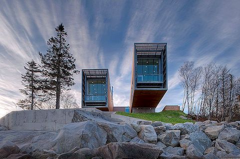 Cantilevered Two Hulls House Med utsikt över havet i Nova Scotia, Kanada