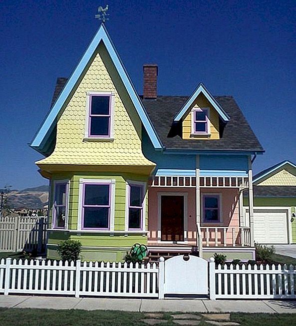 Cartoony Architecture: Life-Sized Replica of Pixar's UP House te koop! [Video]