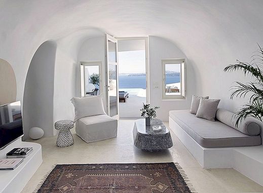 Cave-Like Villa i Grekland Hides Sculptured Living Spaces