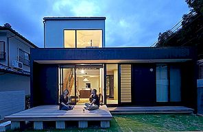 Kompakt trähus med japanska detaljer för unga par