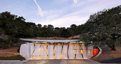 Kompleksna zasnova vinske kleti Zelena streha, drsni zasloni