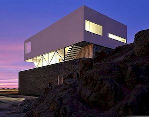 Současný plážový dům v Las Palmeras od Artadi Arquitectos