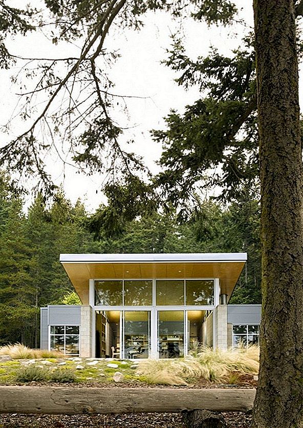 Eigentijdse hut met intrigerende ontwerpdetails in de staat Washington
