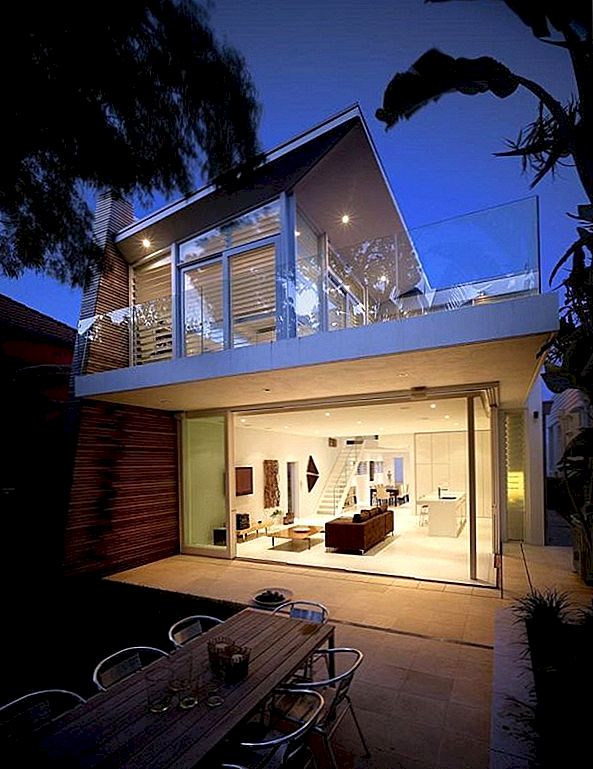 Eigentijds familiehuis met uitzicht op het strand in Sydney