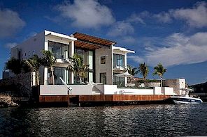 当代住宅对比加勒比蓝：Bonaire House