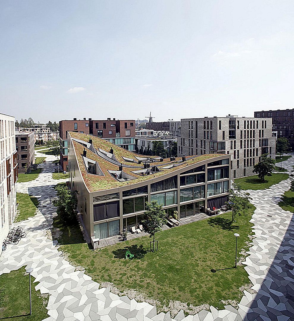 Tvůrčí bytový dům v jednom z nových sídel v Amsterdamu