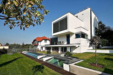 波兰克拉科夫附近的立方形状和现代舒适：XV House
