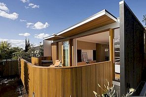 Delightful Timber Residence: Curl Curl Beach House i Australien