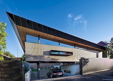 Moderní design pro dvouúrovňové rozšíření domu v Austrálii