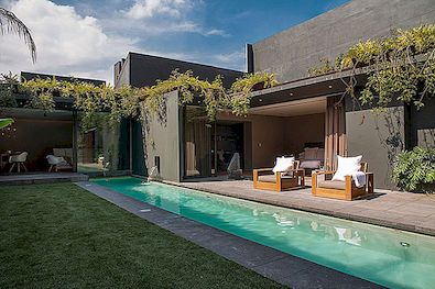 Design založený na očekávání a překvapení: dům Barrancas v Mexico City