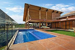 Rozmanitý horský dům s extrémní úrovní pohodlí v Brazílii