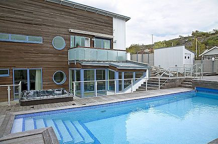 Elegant Meets Cozy in Contemporary Zweedse villa met 10 kamers