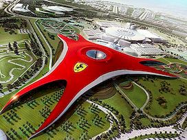 Ferrari svět, inovace a adrenalin v Abú Dhabi