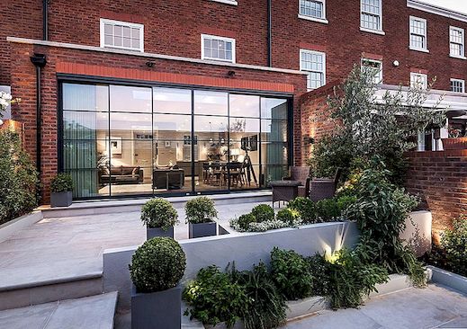 อพาร์ทเมนท์ที่มีการทำงานในลอนดอนเปิดให้บริการภูมิทัศน์ด้านหลังสวน