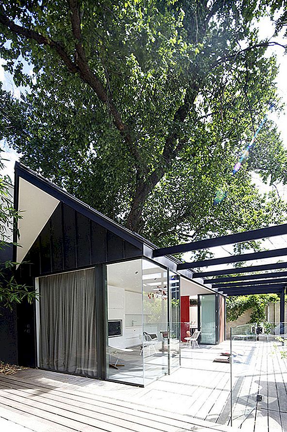 Nádherný bazénový dům v Melbourne s pohodlným přírodním stínováním