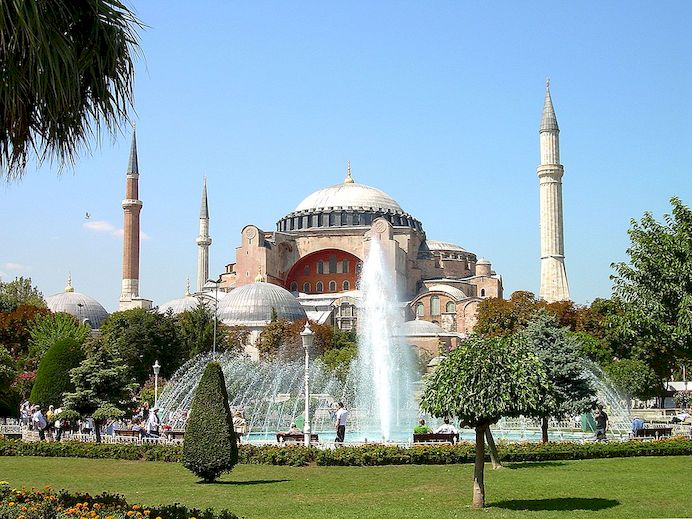 Hagia Sofia a Istanbul - un superstite dell'architettura bizantina