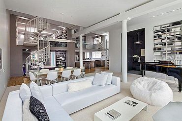 High-End Soho Residence Flaunting Pristine Open Spaces