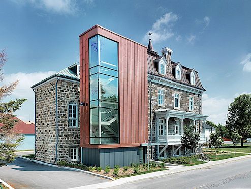 Historisch klooster getransformeerd in een spectaculair stadhuis in Quebec, Canada