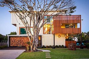 Stort privat hem byggt från 31 fraktbehållare i Australien