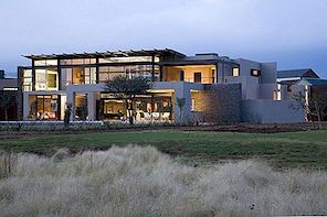 在南非强加现代住宅：House Serengeti