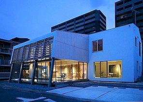 Ιαπωνικό κτίριο πολλαπλών χρήσεων με αρχιτεκτονική επιβλητική