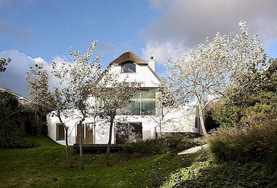 Krásná pobřežní obytná pobřežní rezidence v Nizozemsku: dům N