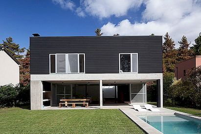Minimalistisch Argentijns huis met koele, betonnen buitenkant