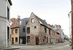 Mengsel van stijlen in het centrum van Gent