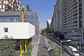 现代建筑与讲故事：巴黎的长颈鹿儿童保育中心