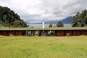 Moderní země na břehu jezera Rupanco