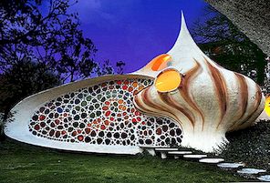 Nautilus House door Javier Senosiain