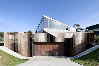 Originální design slaví propustnost a průzkum: dům Aireys v Austrálii