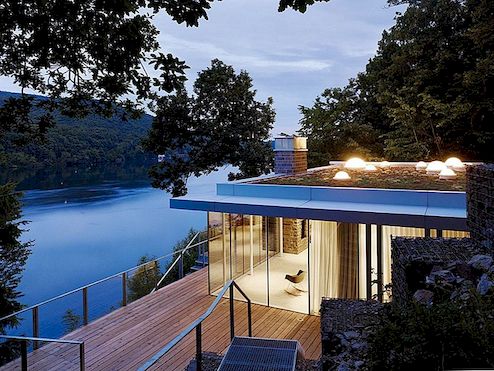 湖上的全景和开放性：德国的湖畔别墅
