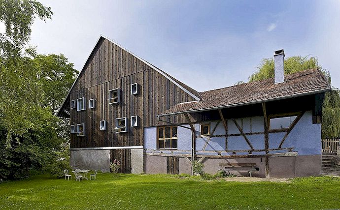 翻新的法式农舍获得现代改造