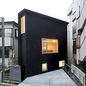 Maksimalizacija prostora u Japanu: OH House by Atelier Tekuto
