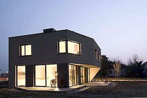 Rymlig enfamiljshus i Tyskland designad av andOFFICE